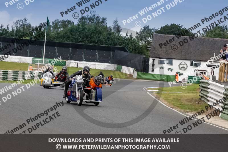 Vintage motorcycle club;eventdigitalimages;mallory park;mallory park trackday photographs;no limits trackdays;peter wileman photography;trackday digital images;trackday photos;vmcc festival 1000 bikes photographs